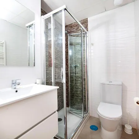I-1 By Interhome شقة